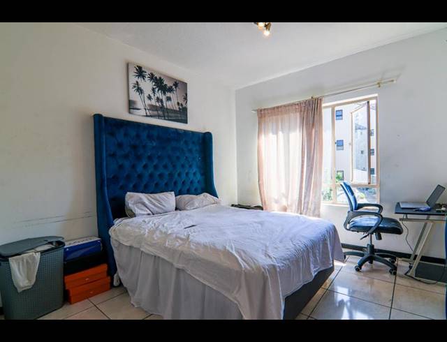 2 BEDROOM APARTMENT FOR SALE IN LONEHILL